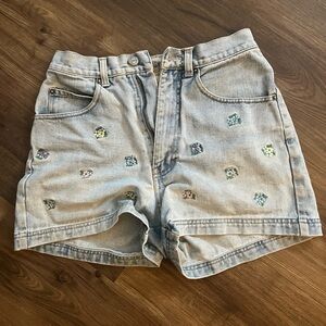 Embroidered floral 💐 100% cotton Vintage Denim Republic great condition